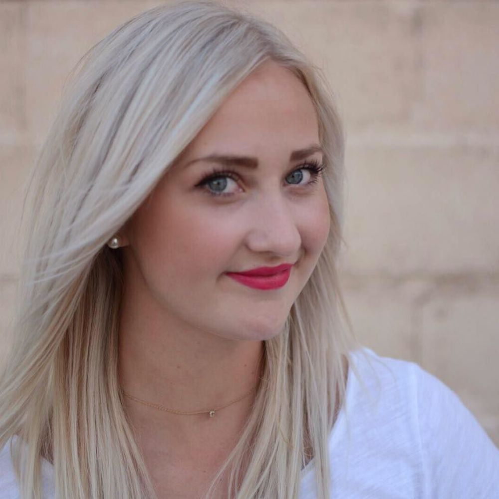 Meet your Posher, Courtney